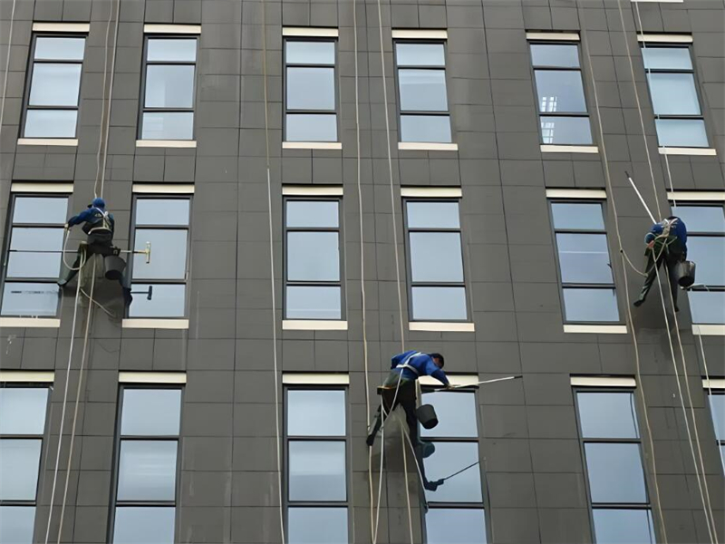 幕墻加固施工現(xiàn)場